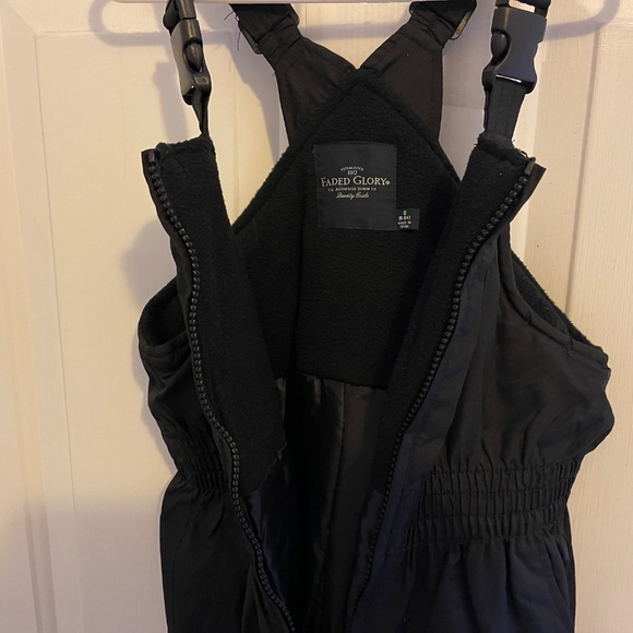 Girls Black bib/Ski snow Pants size S 6/6x - Picture 9 of 15